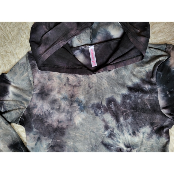 NWOT Womans Cropped Hooded long-sleeve - Picture 4 of 5